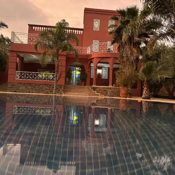 La Palmeraie De Moulay Yacoub, hotel v destinaci Moulay Yacoub