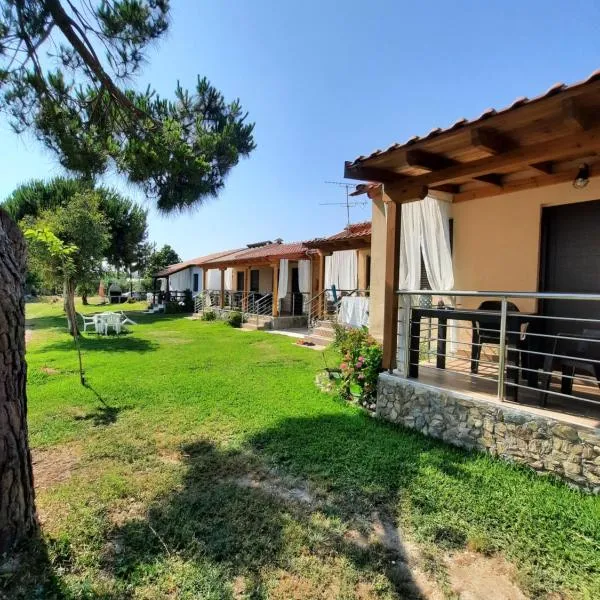 Bungalows anestis, hótel í Toroni