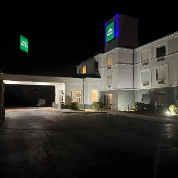 Wingate by Wyndham I-81 Exit 101- Newly Renovated, hotel in Dublin