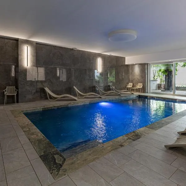 Hotel Munsch Restaurant & Wellness, Colmar Nord - Haut-Koenigsbourg: Saint-Hippolyte şehrinde bir otel