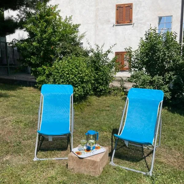 B&B Via Piane Azeglio, hotel v destinaci Azeglio