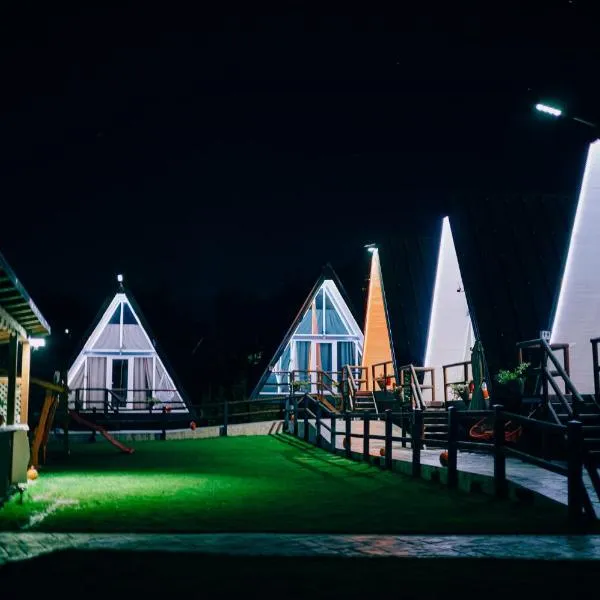 La Căsuțe Luxury, hotel in Piatra Neamţ
