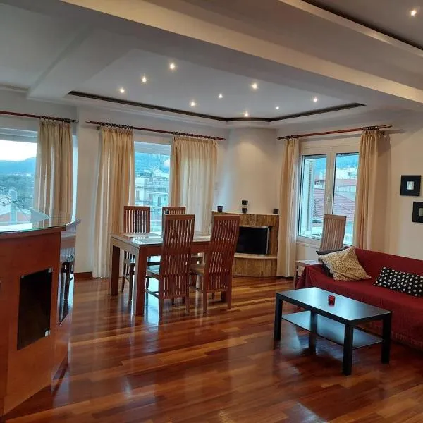 Amfissa Luxury Apartment, hotel in Ámfissa