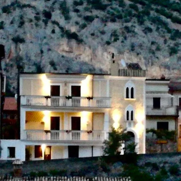 Le Terrazze Sul Pollino B&B, hotel v destinaci Civita