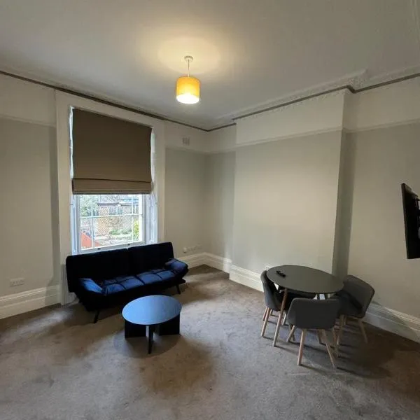 Charming apartment Belsize Park，位于伦敦的酒店