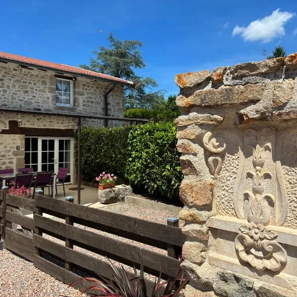 Gîte Therence chez Bruno, hotel v destinaci Sainte-Thérence
