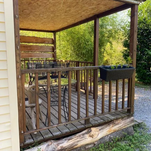 Le Cabanon de la Grenouille, Hotel in Saint-Martin-des-Lais