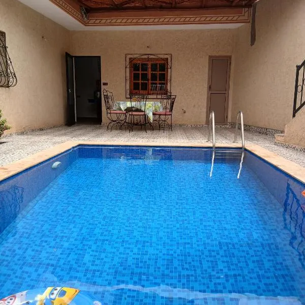 villa ourika complette, hotell i Sbiti