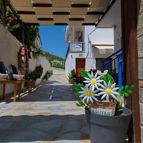 Villa Konstantinos, hotel v destinaci Votsi