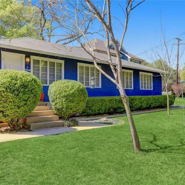 Downtown ATX! Deep Eddy Bungalow #A، فندق في أوستن