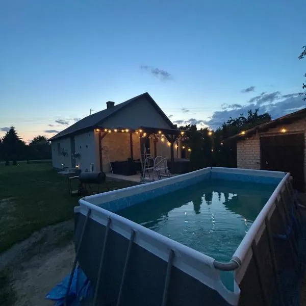 Dom nad jeziorem Krasne, hotel v destinaci Krasne
