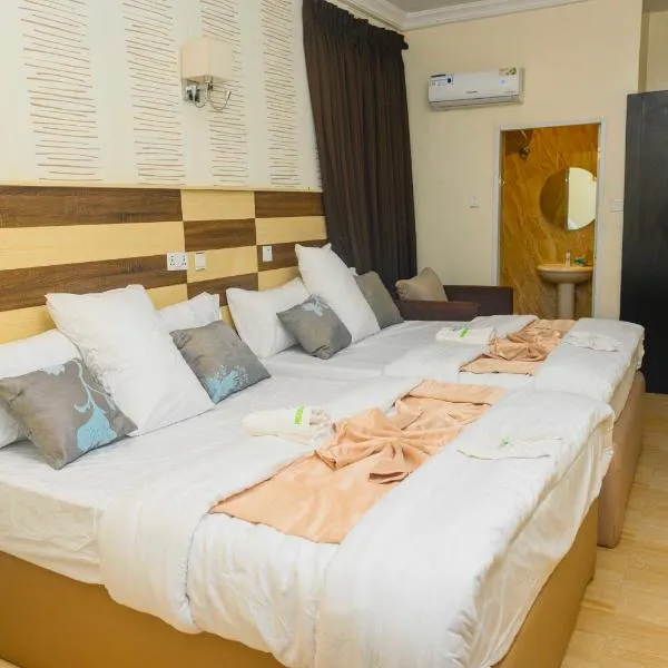 Proximus Hotel and Suites, khách sạn ở Owerri