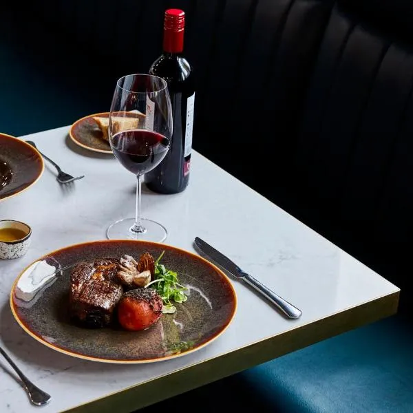 Hotel Indigo Chattanooga - Downtown by IHG, хотел в Чатануга