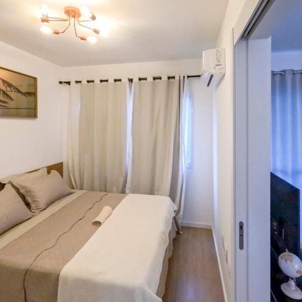 JH - 509 - Gleba com ar-condicionado na sala e quarto, sacada e piscina - Foto 5