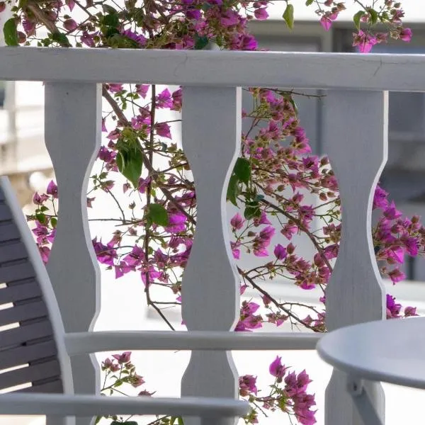 Adelfia Studios, hotel in Skiathos Town