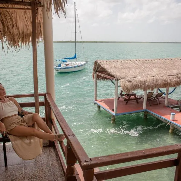 Seven Blue House Village & Lodge, hotell i Bacalar