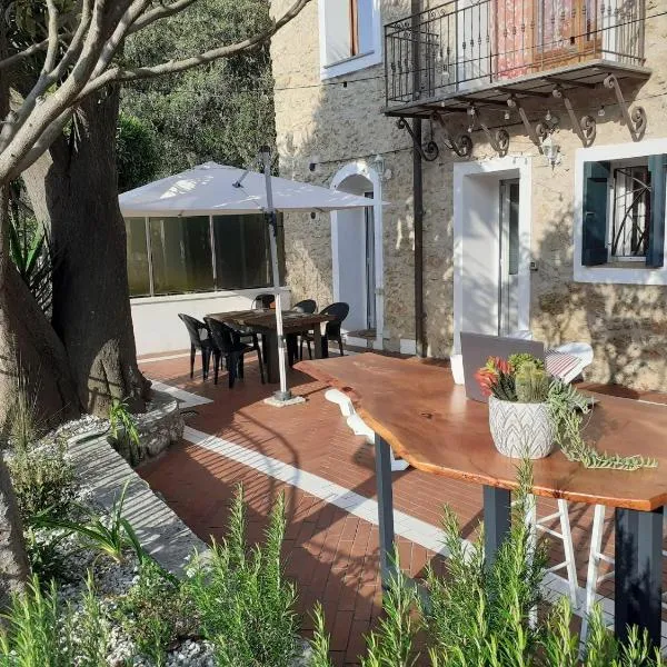 family Stay in French Riviera, hotel v destinaci Ventimiglia