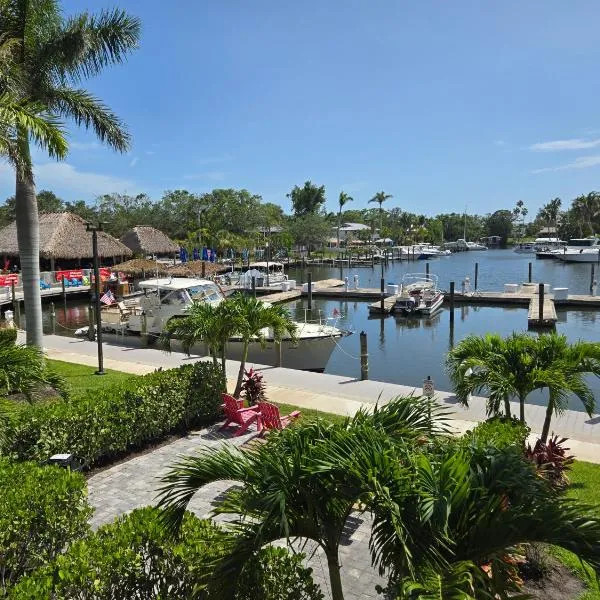 Sunset Cove - Water View, hotel in Sarasota