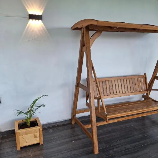 The Palms Property, ξενοδοχείο σε Long Mountain