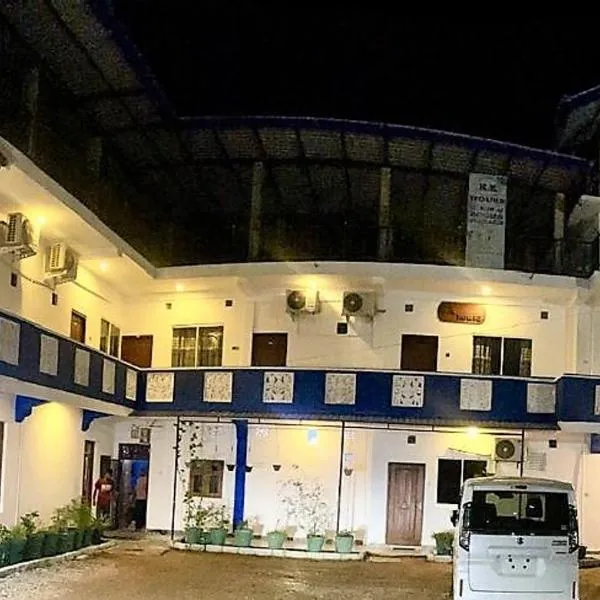kk house, отель в городе Катарагама