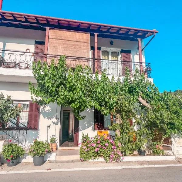 The Cottage, hotel di Vathí