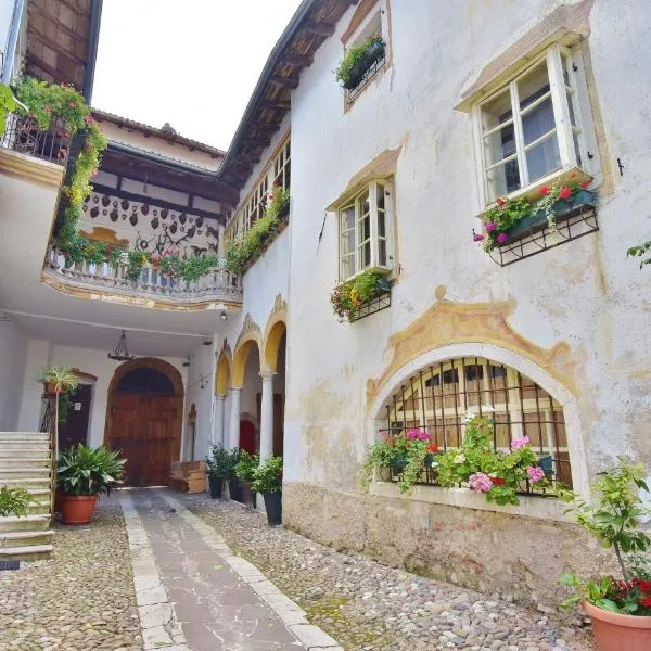 Villa Bertagnolli - Locanda Del Bel Sorriso, hotel in Trento