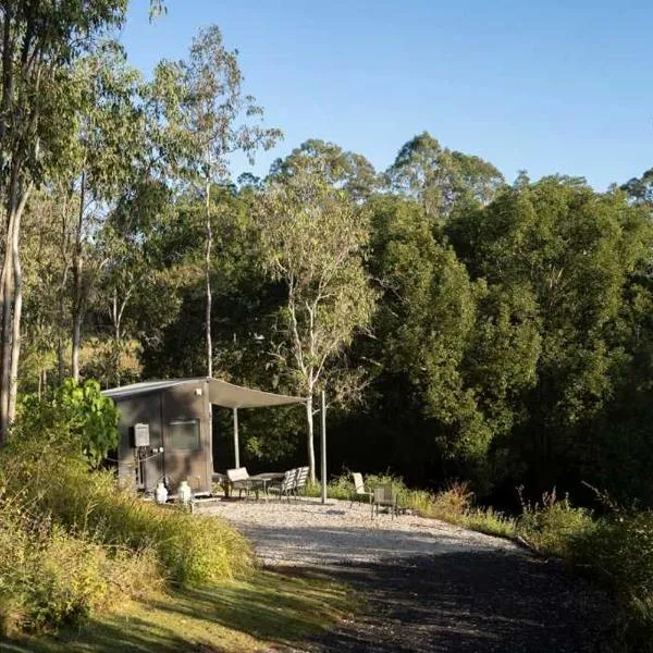 Hill Creek Tiny House 2 by Tiny Away, hotel din Perwillowen