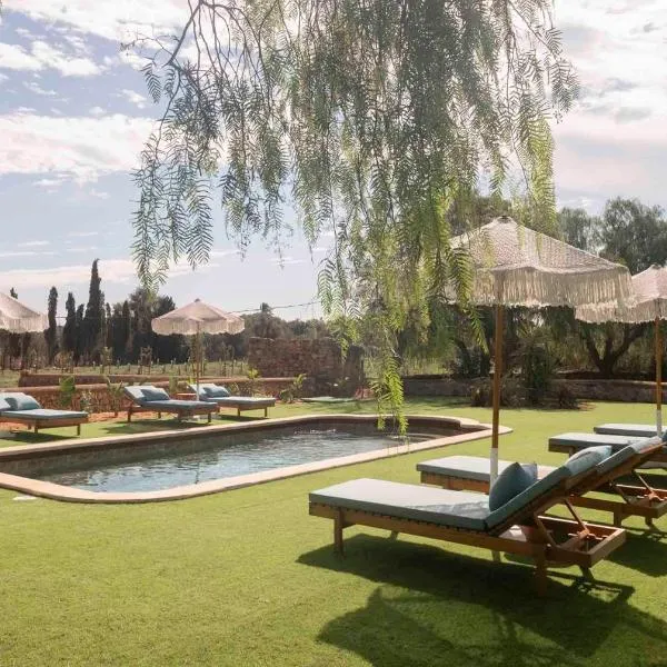 Claudia by Nura, hotel in Campos