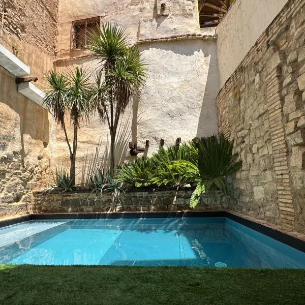 5 Sentidos - Suites de Lujo, hotel in Tudela