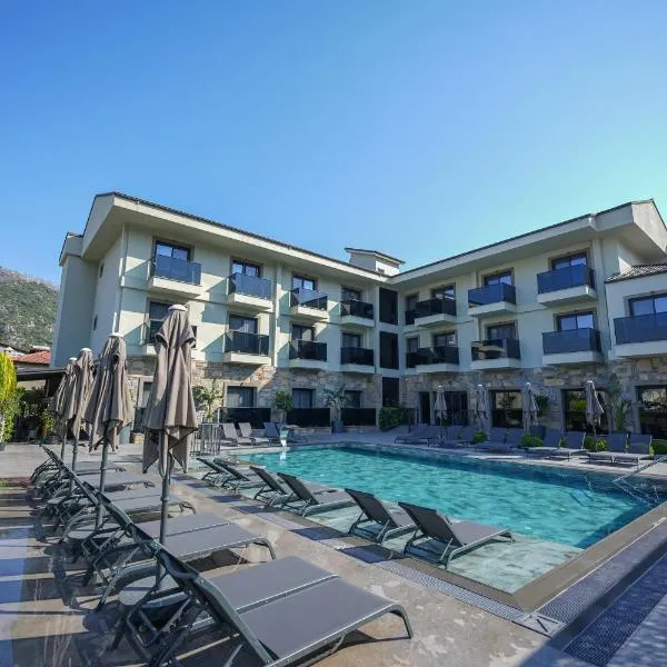 Hotel Oliva Verde, מלון במרמריס