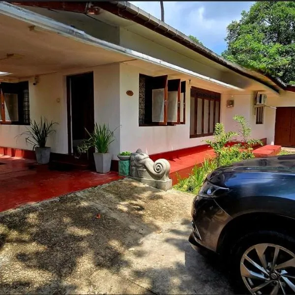 Ruwanwali Villa, hotel v destinaci Anuradhápura
