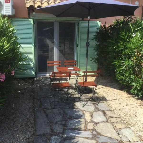 Harmony House Corfu, hotel v destinácii Kynopiástai