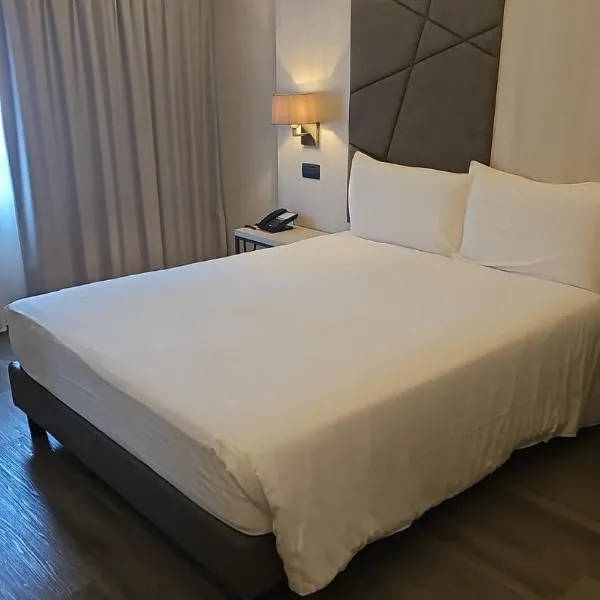 DC HOTEL INTERNATIONAL، فندق في بادوفا