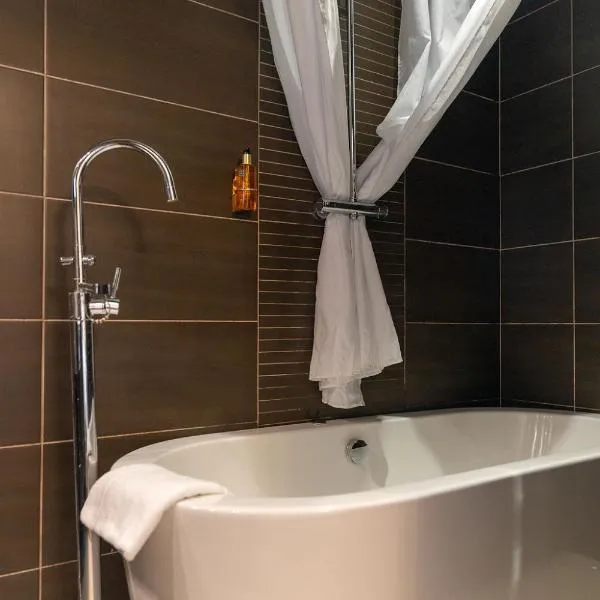 Customs House Country Inn, hotel v destinaci Belcoo