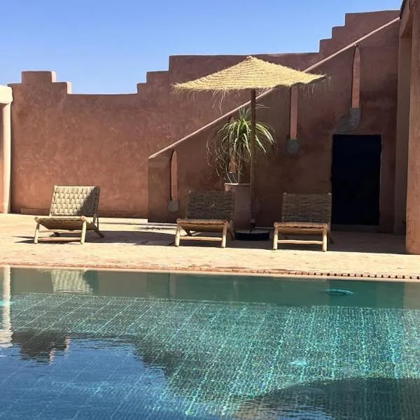 Villa 4 chambres avec grande piscine privée, khách sạn ở Marrakech
