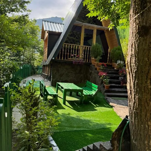 Riverhush cabin, hotel v destinaci Machakhlispiri