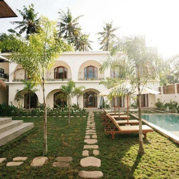 TWINFIN Surf House, Hotel in Kuta