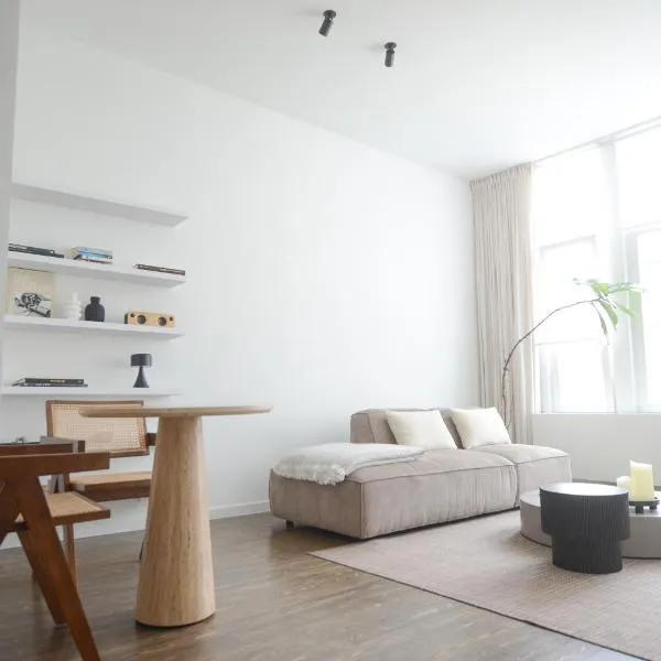 Appartement t'Zuid with underground parking, hotel v Antverpách