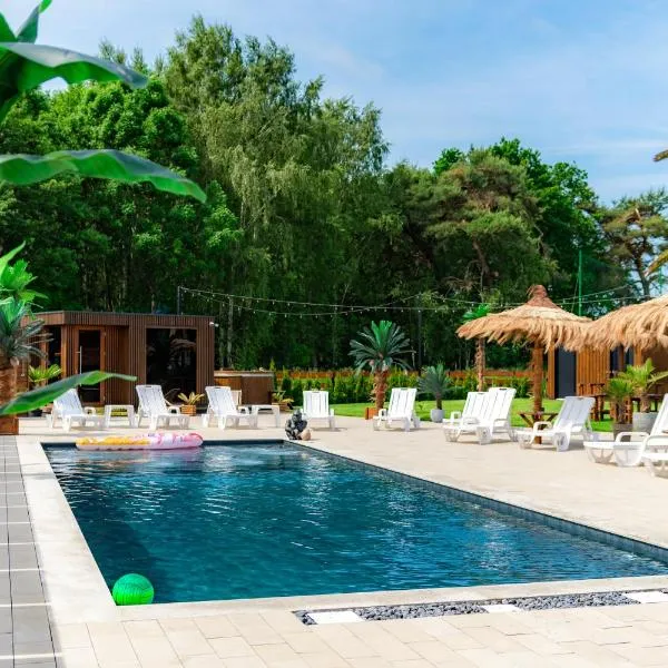 Domki Piaskowa11 Palm Resort & Wellness, hotel v destinaci Leba