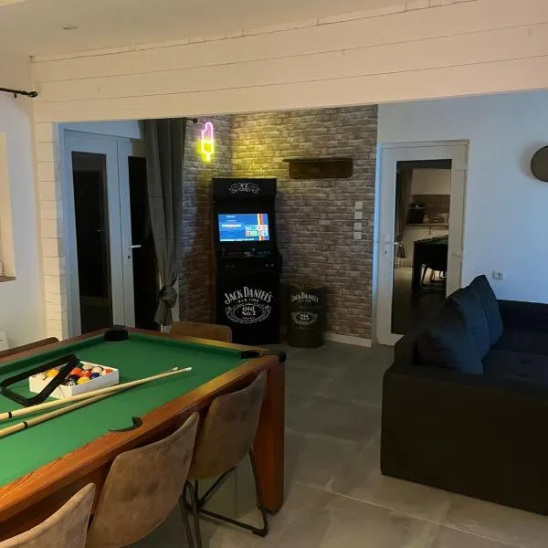 Chalet 6-8 personnes avec jeux et jaccuzi - Nahleo Chalet, hotel v destinaci Villers-lès-Pots