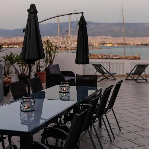 Seaside Grey Pearl Villa Panoramic Marina View Piraeus Athens Riviera, хотел в Пирея