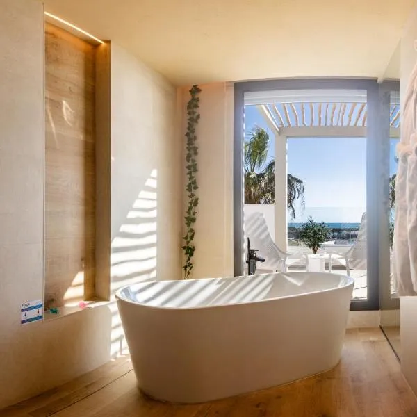 XULOS Rooms & Suites, hotel v destinaci Peñíscola