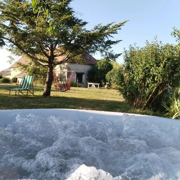 Gîte 4 personnes 4 étoiles proche cure thermale, Futuroscope, calme et nature à La Roche Posay, hotel di La Roche-Posay