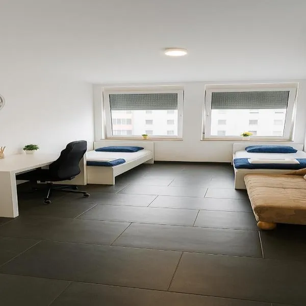 Maya Zimmer Zentral & Praktisch, hotel v destinaci Heilbronn