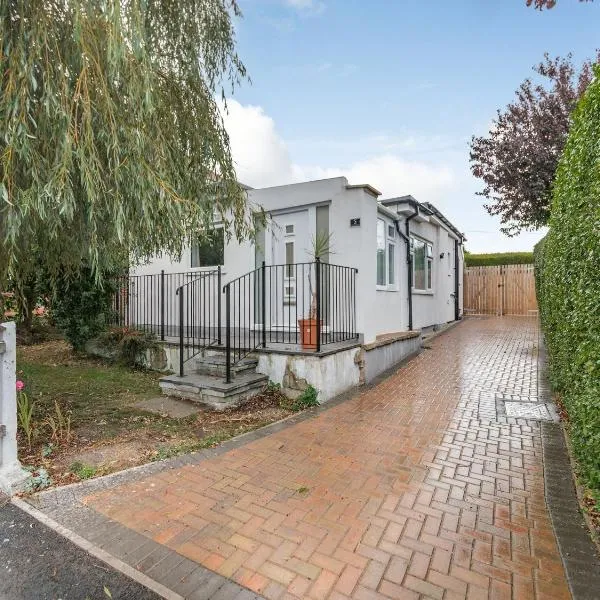 Riviera Cottages、Sewerbyのホテル