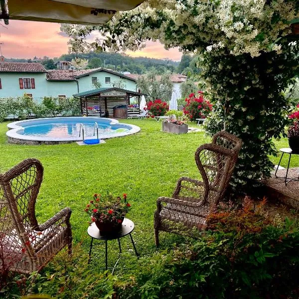 La Casa Di Campagna Sul Garda, hotel v destinácii Puegnago