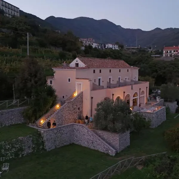 Portico Del Paradiso, hotel in Scala