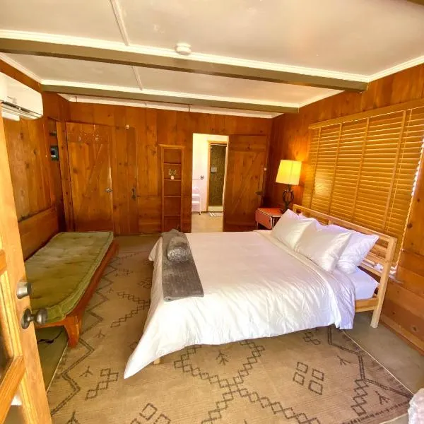 Joshua Tree Ranch House Motel - Downtown - Room #1, hotel u gradu Džošua Tri