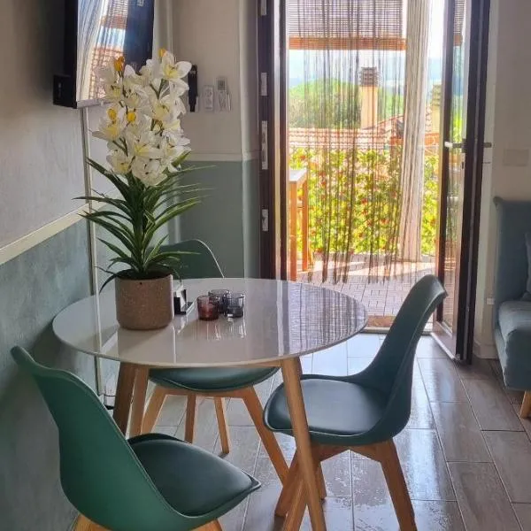 Casa Enzo, hotel en Besozzo