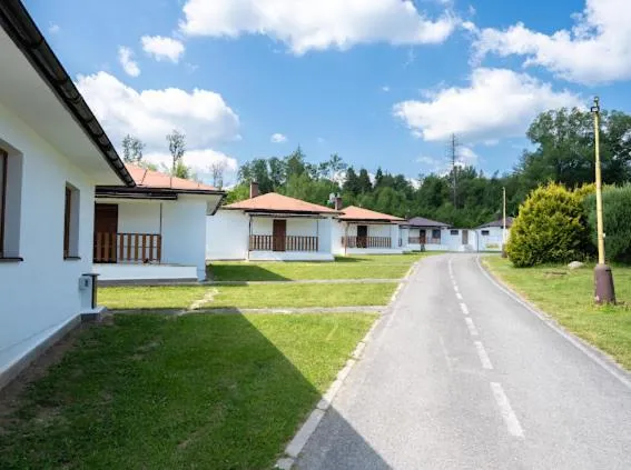 Chatová osada Kotva Prístav, hotel v destinaci Námestovo